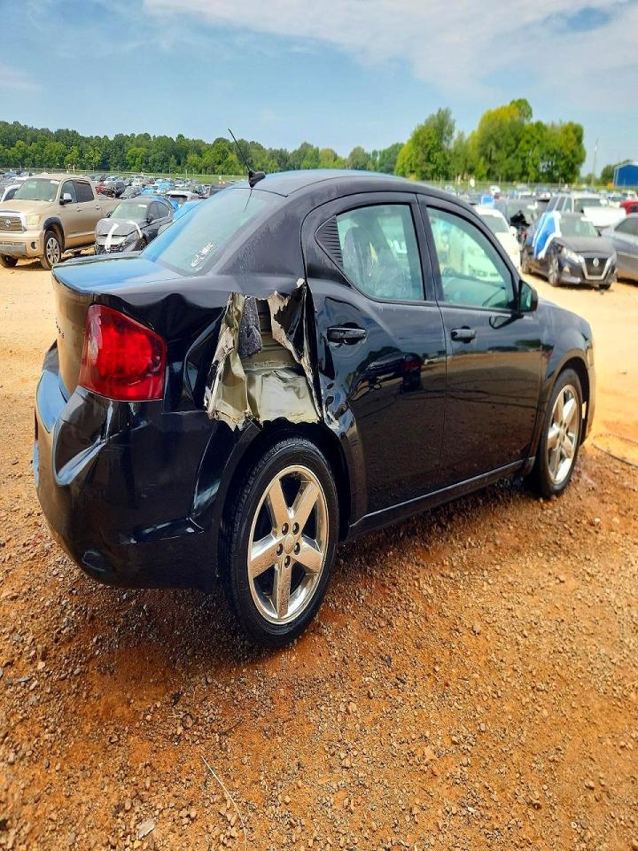 Dodge Avenger - zdjęcie 3