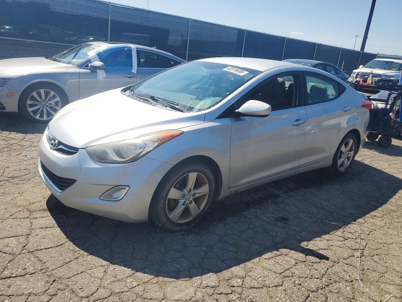 2013 Hyundai Elantra Gls - zdjęcie główne