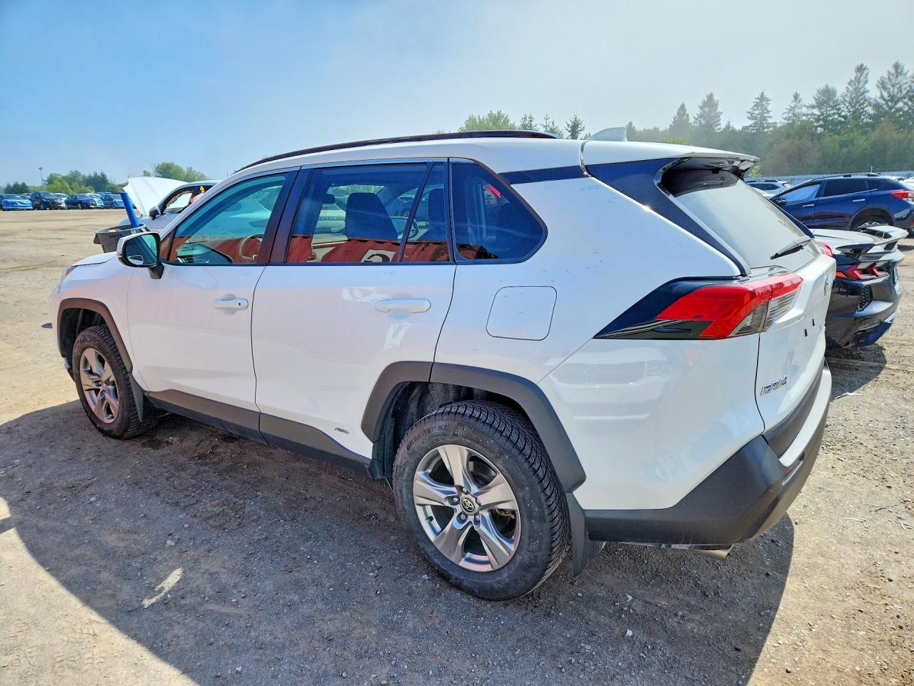 2023 Toyota Rav4 Xle - zdjęcie 2