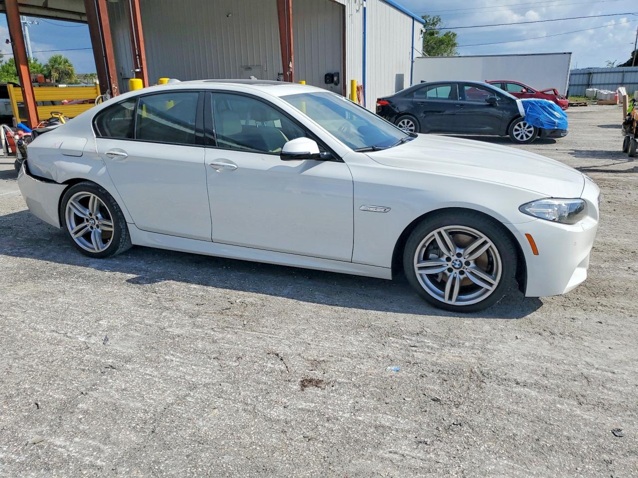 2016 BMW 550 I - zdjęcie 4