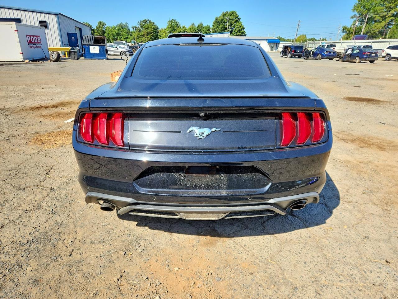 2022 Ford Mustang - zdjęcie 6