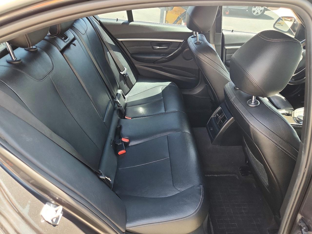 2018 BMW 330 I - zdjęcie 10