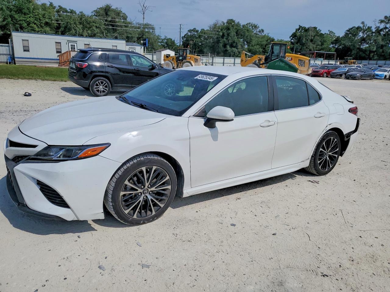 2018 Toyota Camry Se - zdjęcie główne