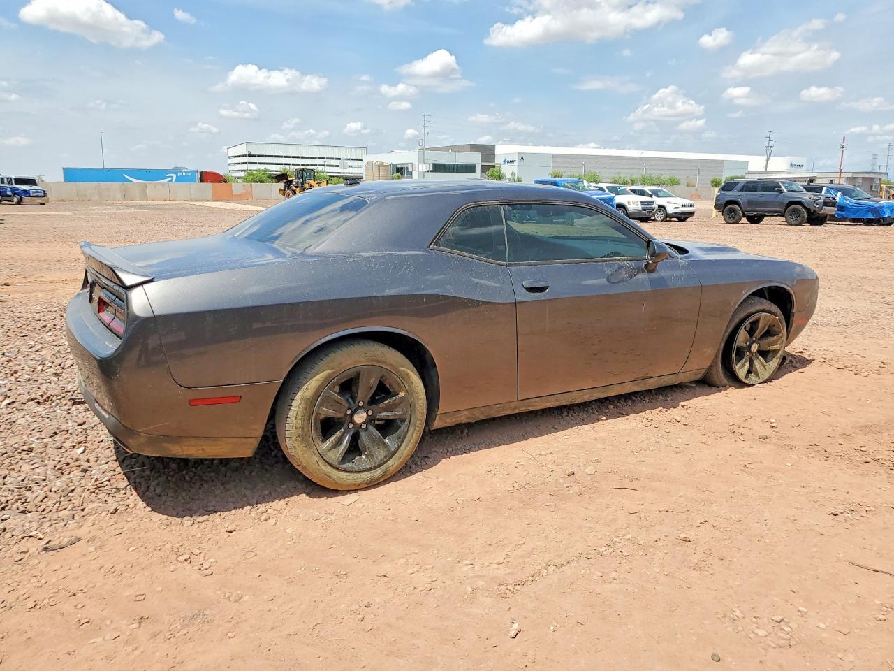 2022 Dodge Challenger Sxt - zdjęcie 3
