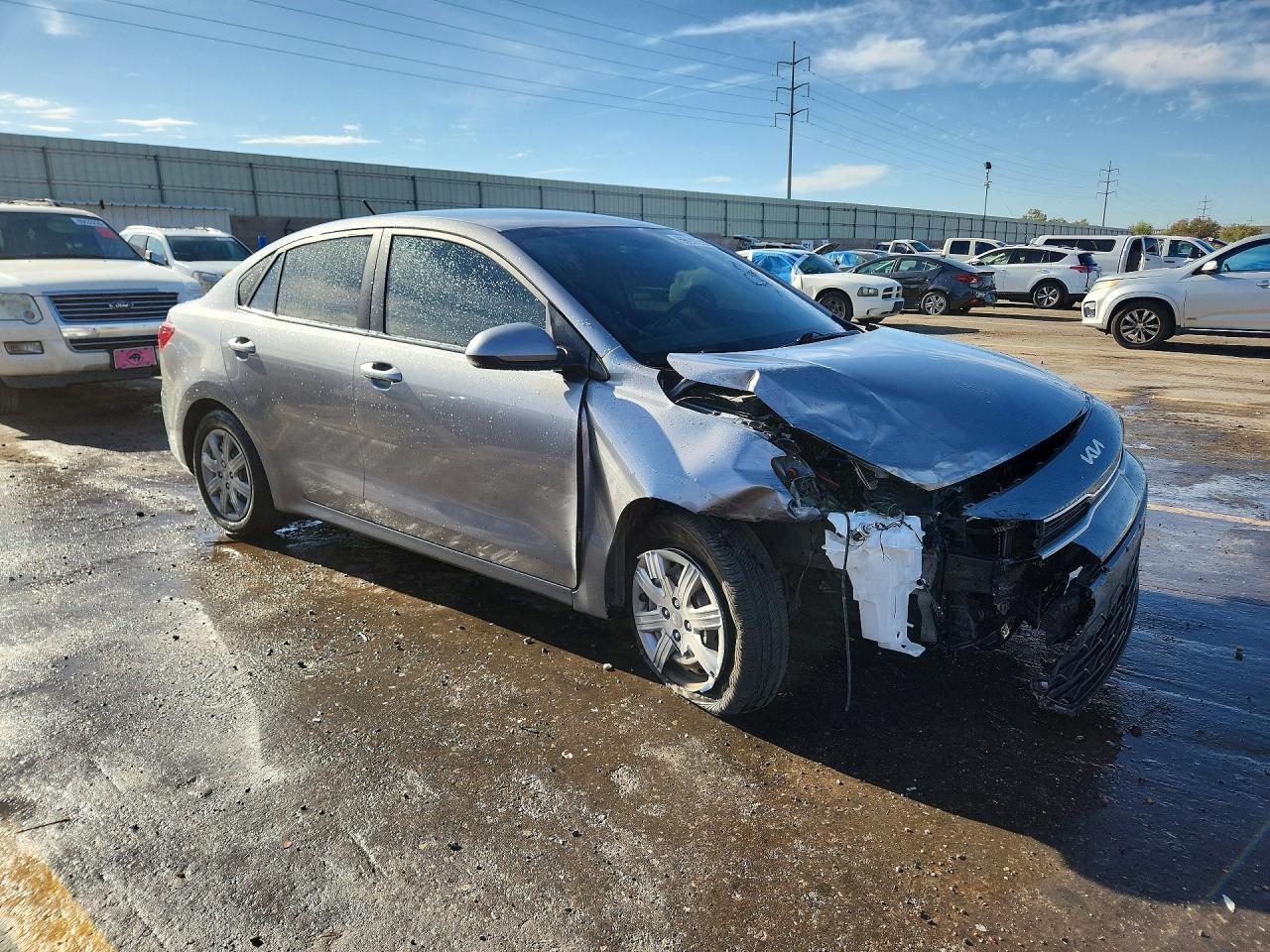 2022 Kia Rio S - zdjęcie 4