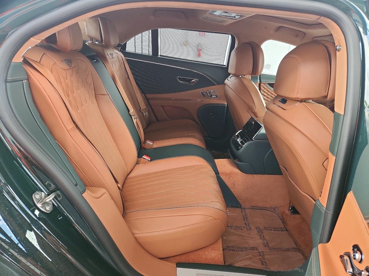 2026 Bentley Flying Spur - zdjęcie 10