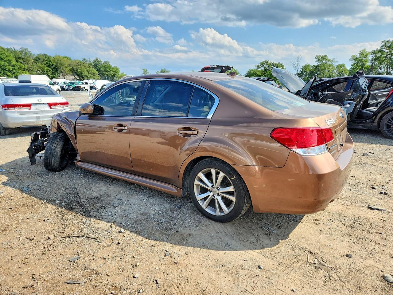 2013 Subaru Legacy 2.5I Limited - zdjęcie 2
