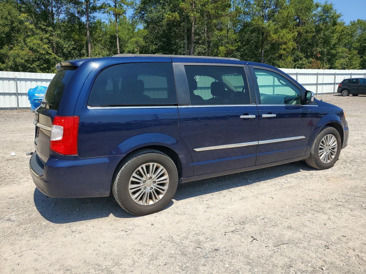 2013 Chrysler Town & Country Touring L - zdjęcie 3