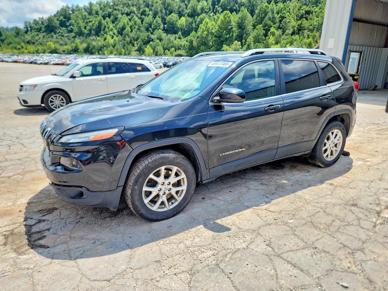 2016 Jeep Cherokee Latitude - zdjęcie główne
