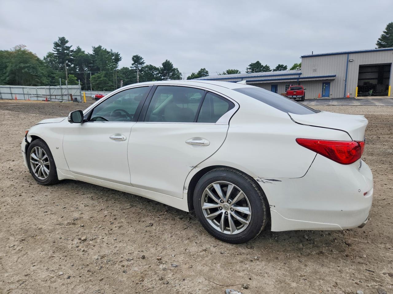 2014 Infiniti Q50 Base - zdjęcie 2
