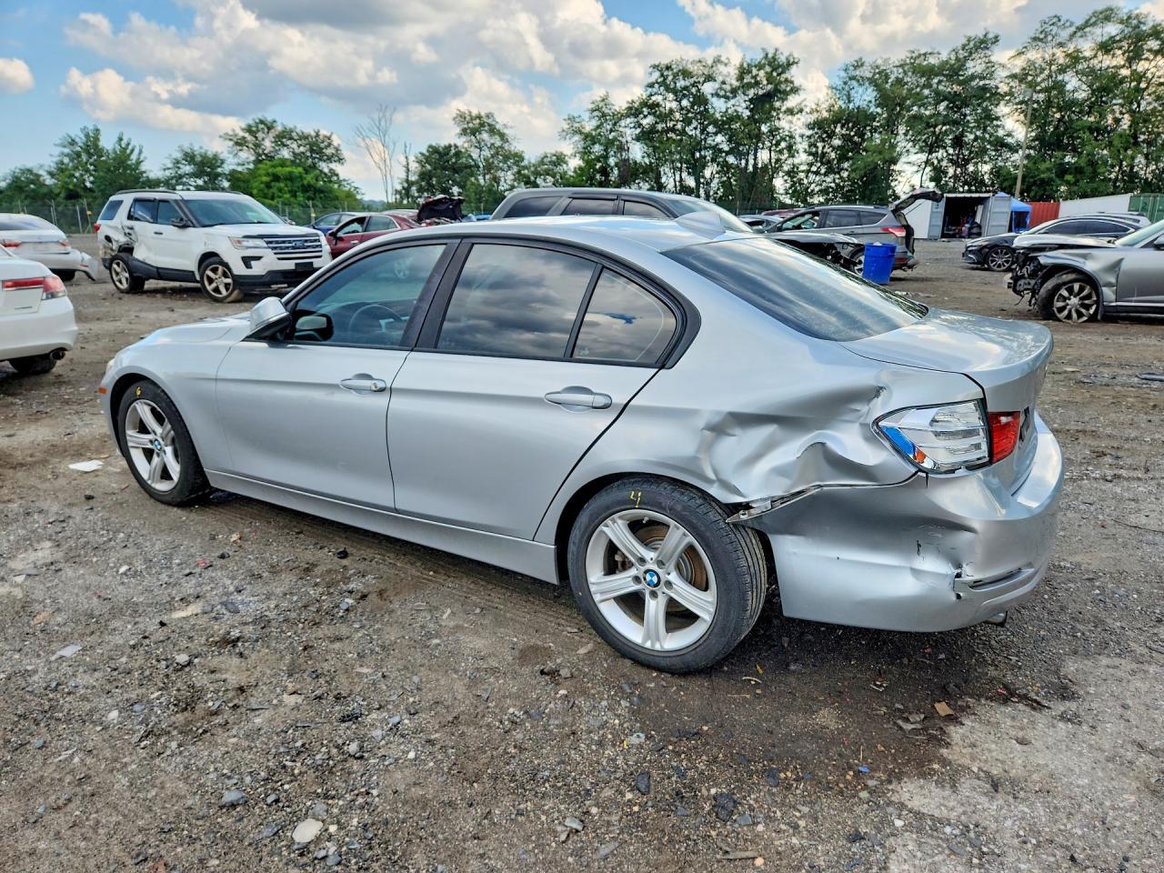 2015 BMW 320 I - zdjęcie 2