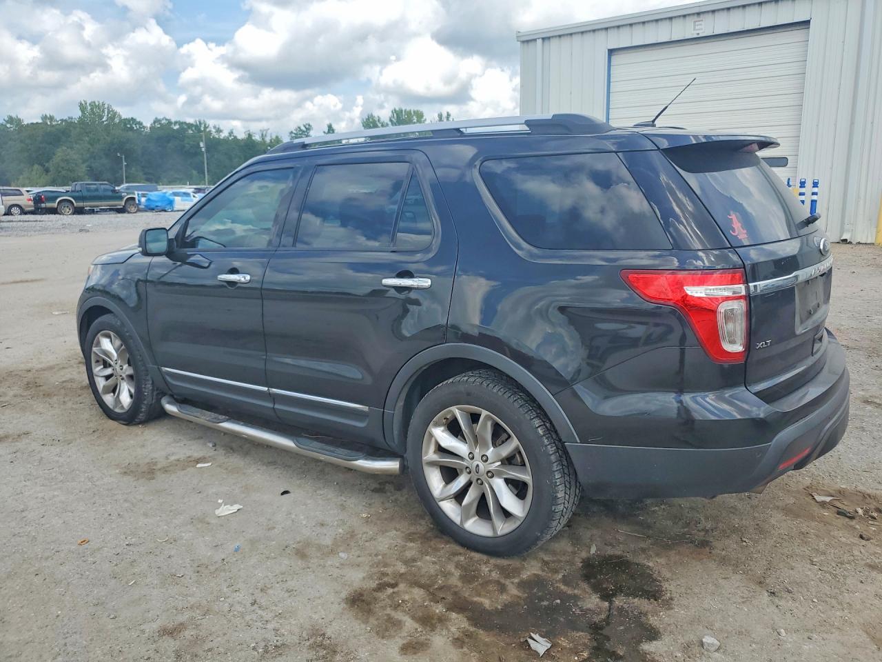2015 Ford Explorer Xlt - zdjęcie 2