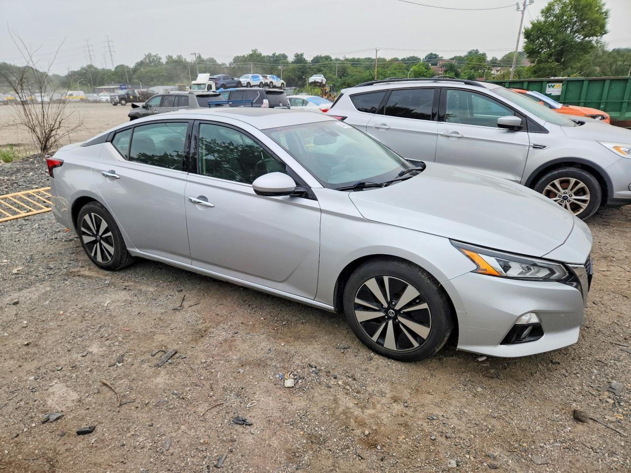 2019 Nissan Altima Sl - zdjęcie 4