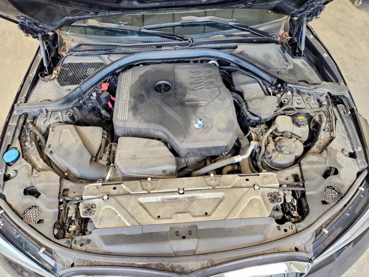 2020 BMW Seria 3 330i - zdjęcie 11