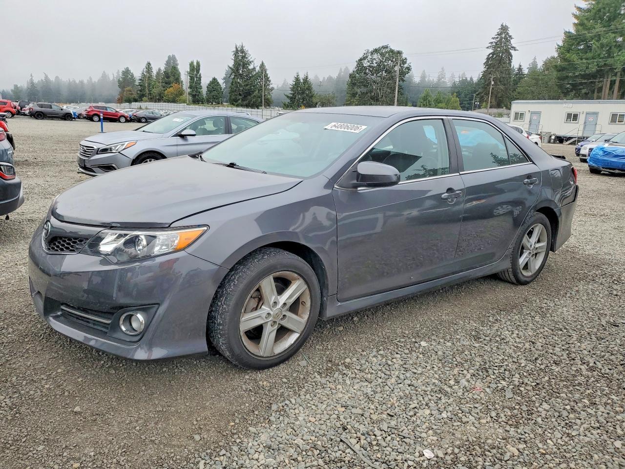 2013 Toyota Camry Se - zdjęcie główne