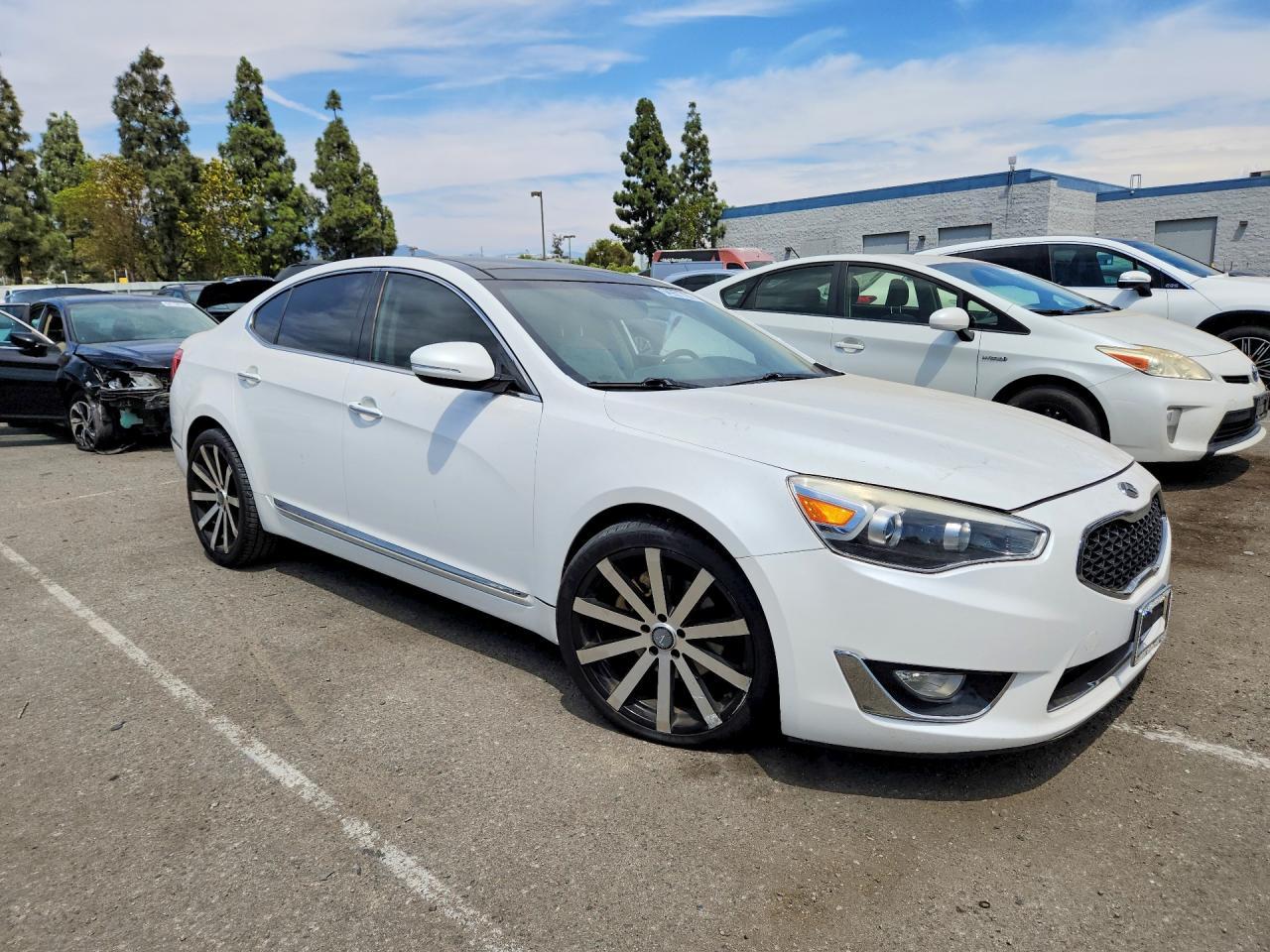 2014 Kia Cadenza Premium - zdjęcie 4