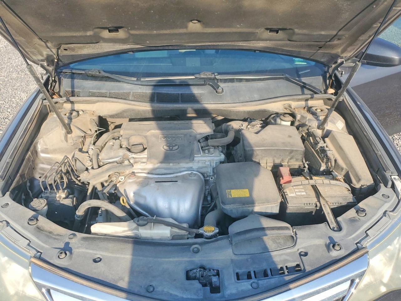 2014 Toyota Camry Le - zdjęcie 11