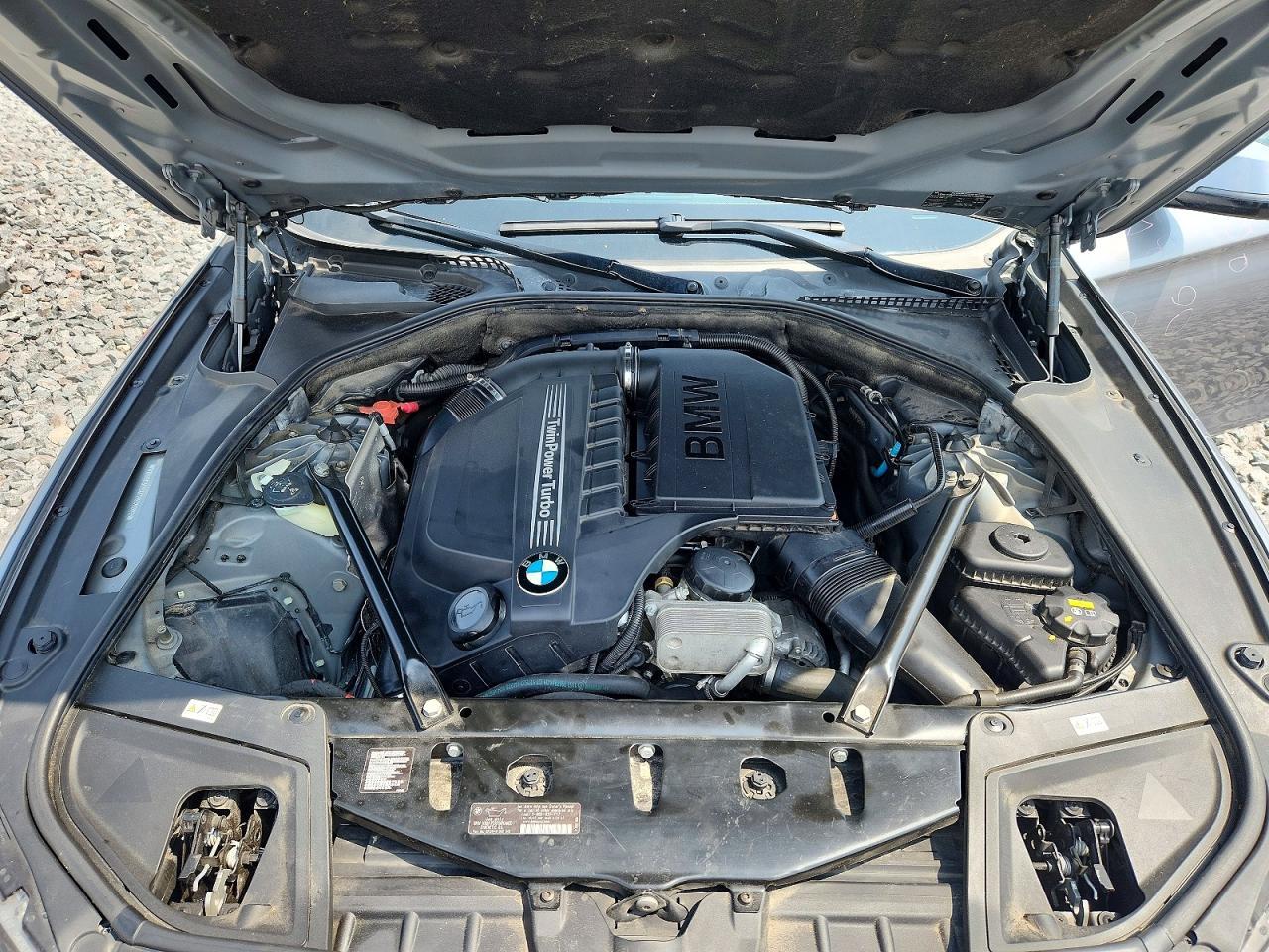2015 BMW Seria 5 535i - zdjęcie 11
