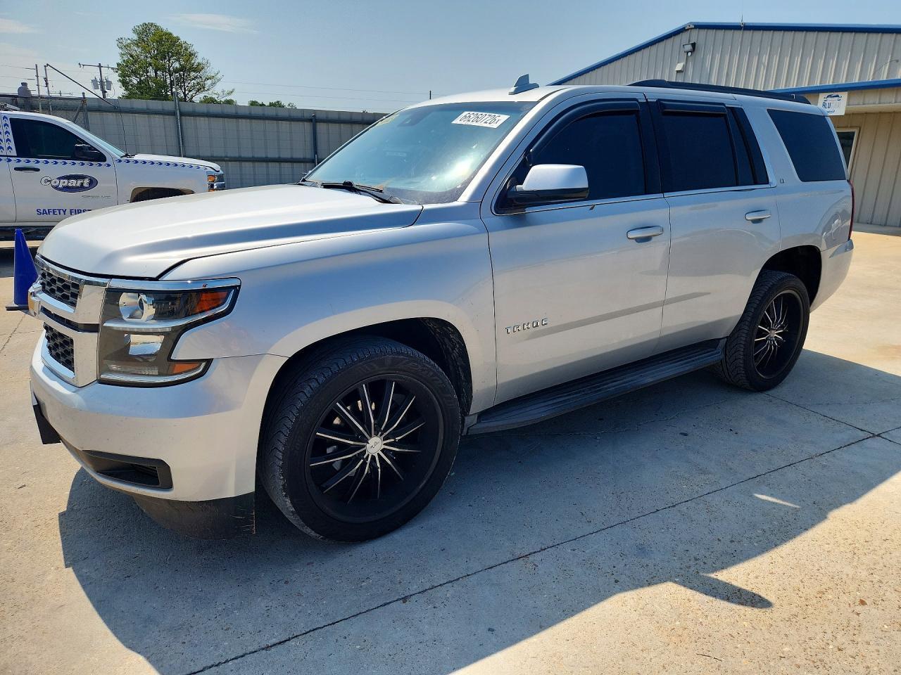 2016 Chevrolet Tahoe - zdjęcie główne
