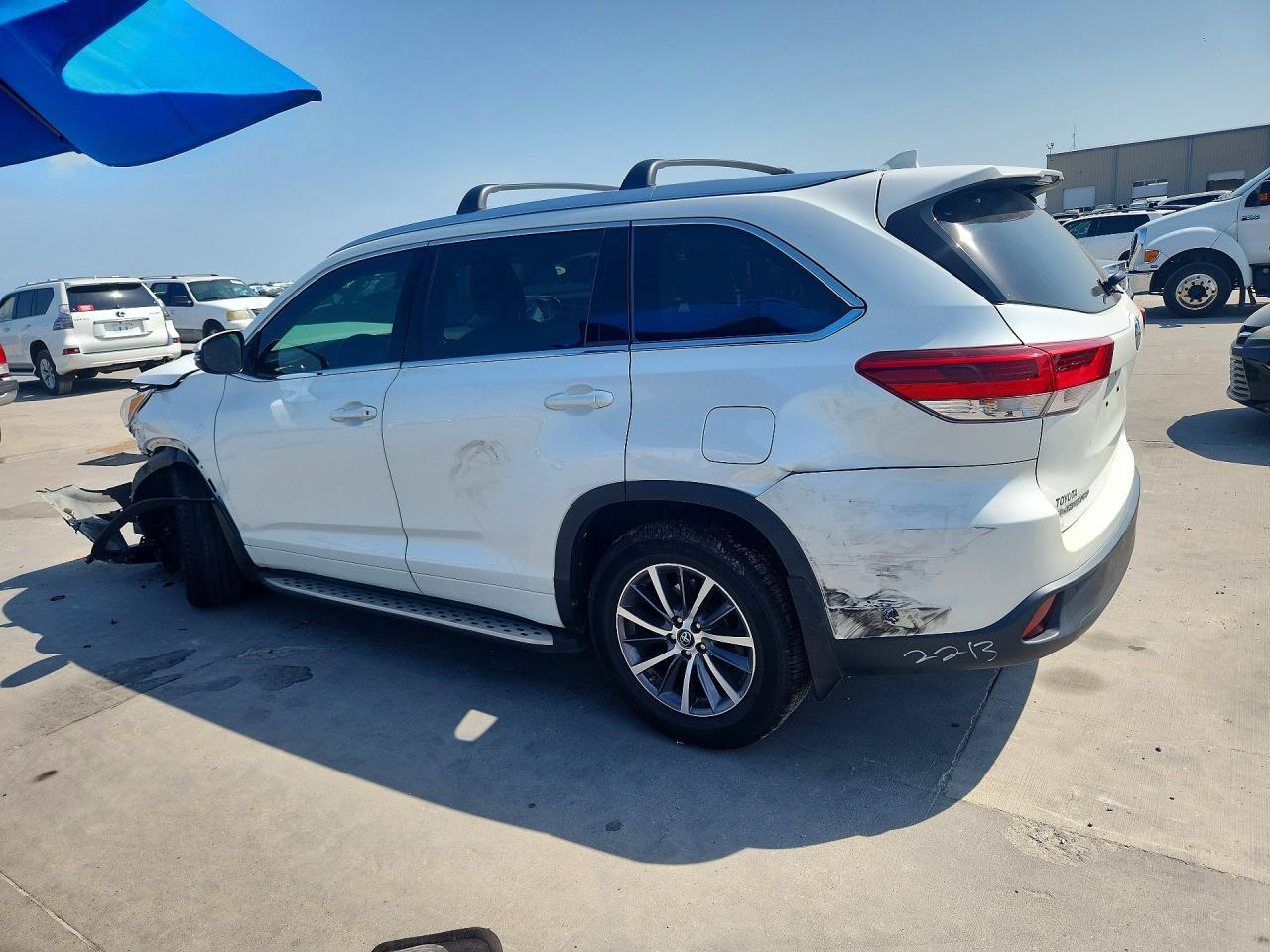 2017 Toyota Highlander Xle - zdjęcie 2