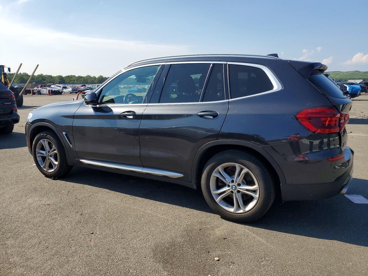2021 BMW X3 xDrive30I - zdjęcie 2