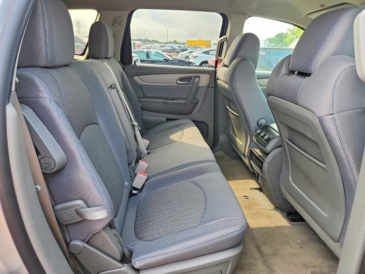 2014 Chevrolet Traverse Ls - zdjęcie 11