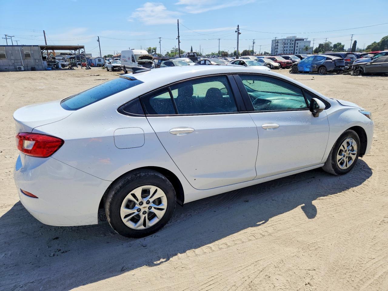 2019 Chevrolet Cruze Ls - zdjęcie 3