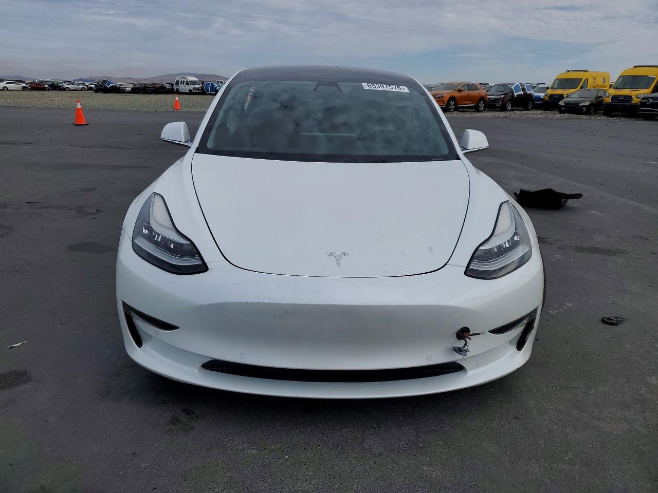 2019 Tesla Model 3 - zdjęcie 5