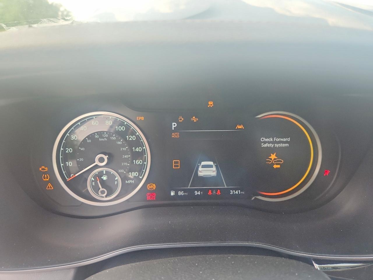 2026 Genesis G70 2.5T Standard - zdjęcie 9