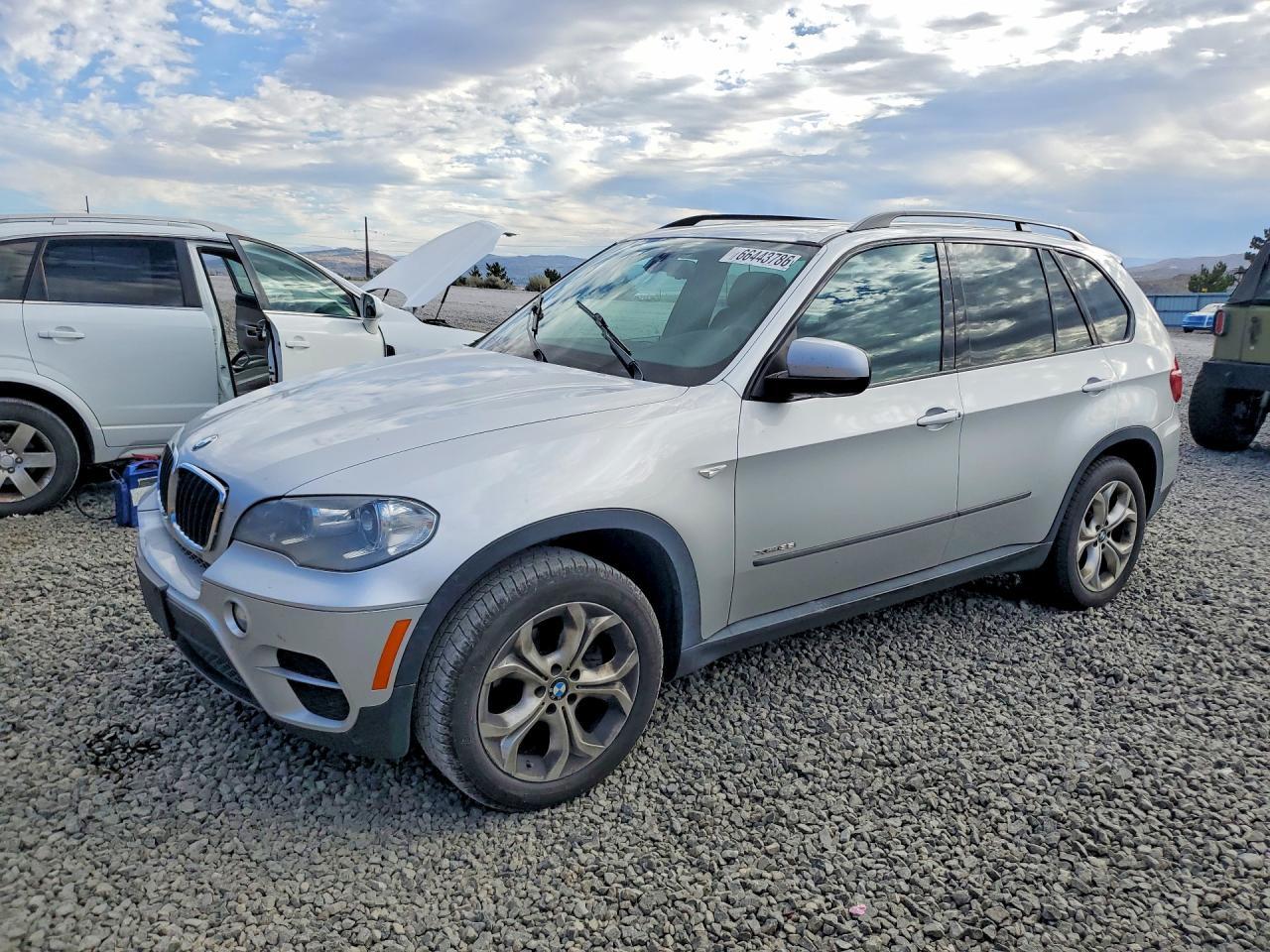 2013 BMW X5 xDrive35I - zdjęcie główne