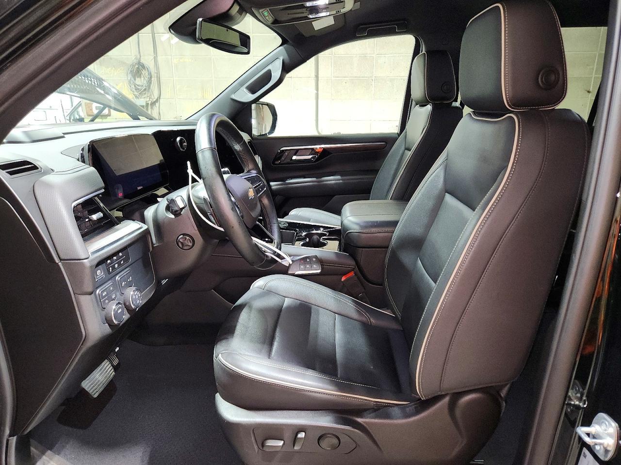 2025 Chevrolet Suburban K1500 Premier - zdjęcie 7