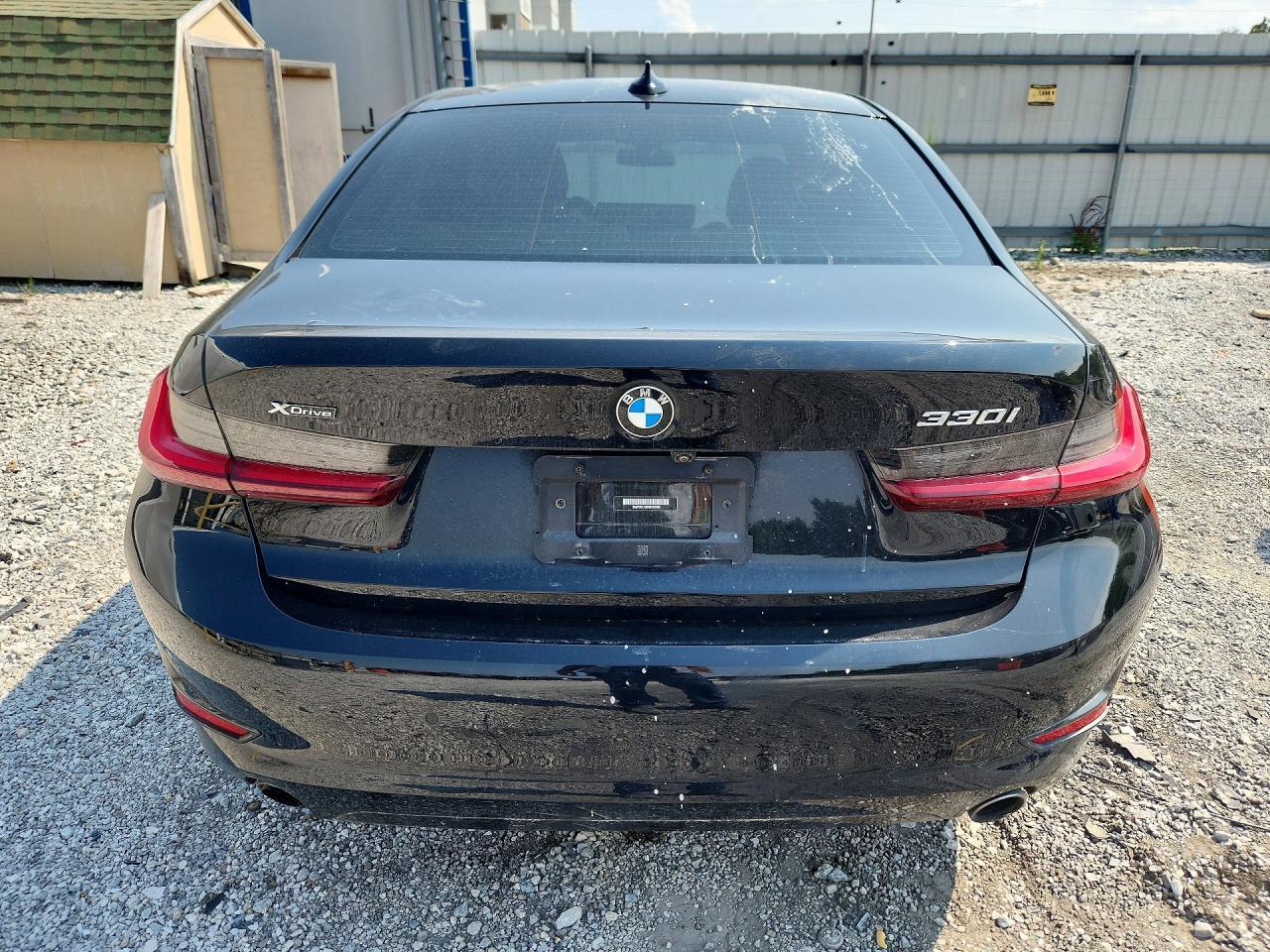 2022 BMW 330Xi - zdjęcie 6