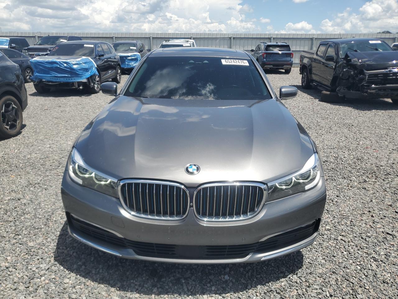 2018 BMW Seria 7 740e - zdjęcie 5