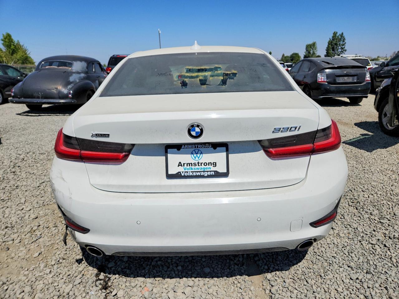2020 BMW Seria 3 330i - zdjęcie 6