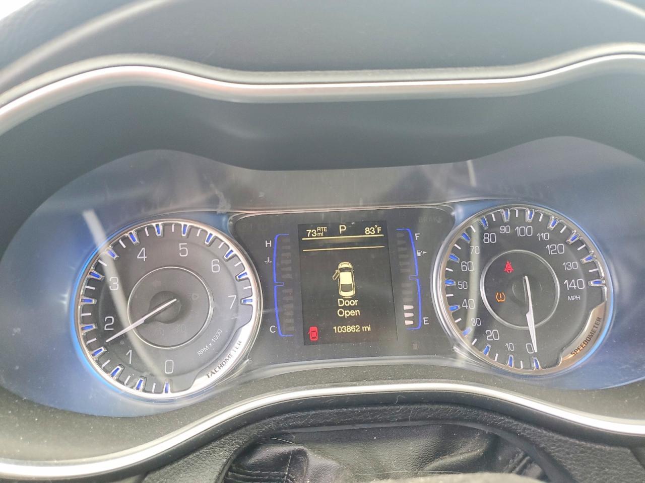 2016 Chrysler 200 Limited - zdjęcie 9