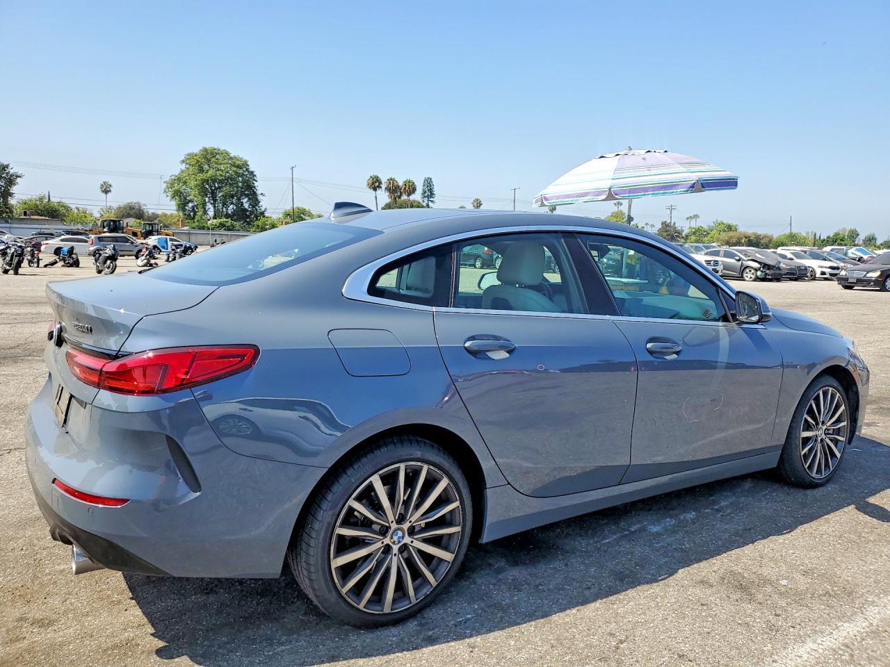 2021 BMW 228I - zdjęcie 3