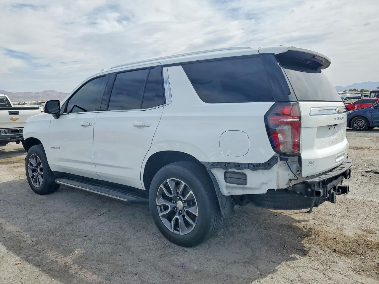 2022 Chevrolet Tahoe K1500 Lt - zdjęcie 2
