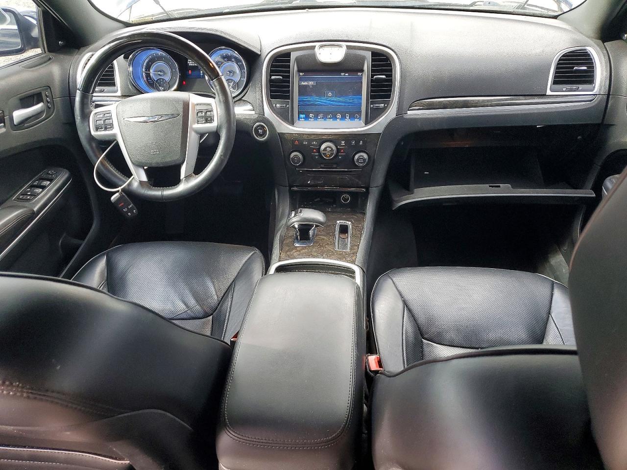 2013 Chrysler 300C - zdjęcie 8