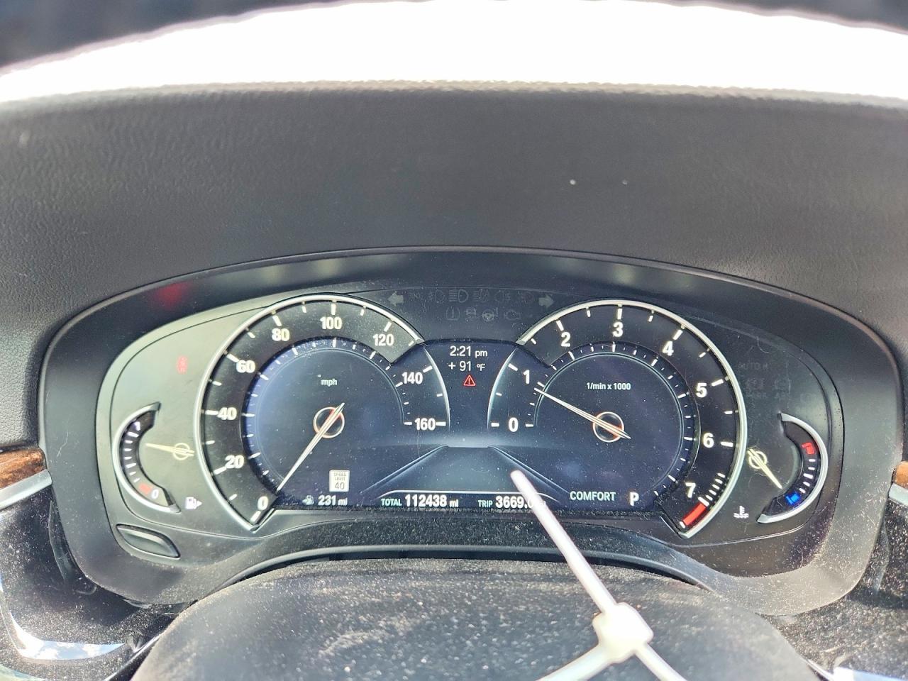 2017 BMW Seria 5 540i - zdjęcie 9
