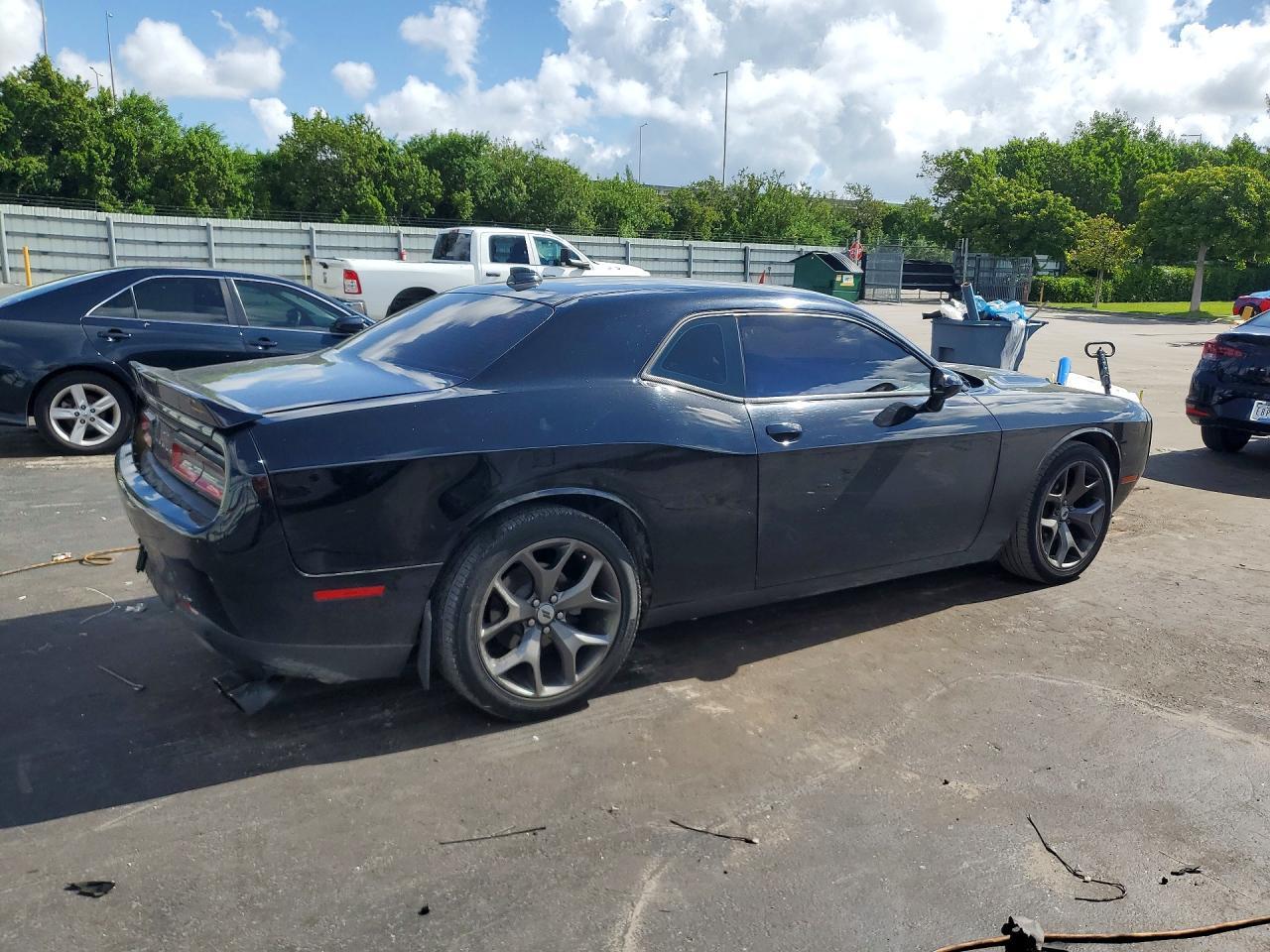 2021 Dodge Challenger Sxt - zdjęcie 3