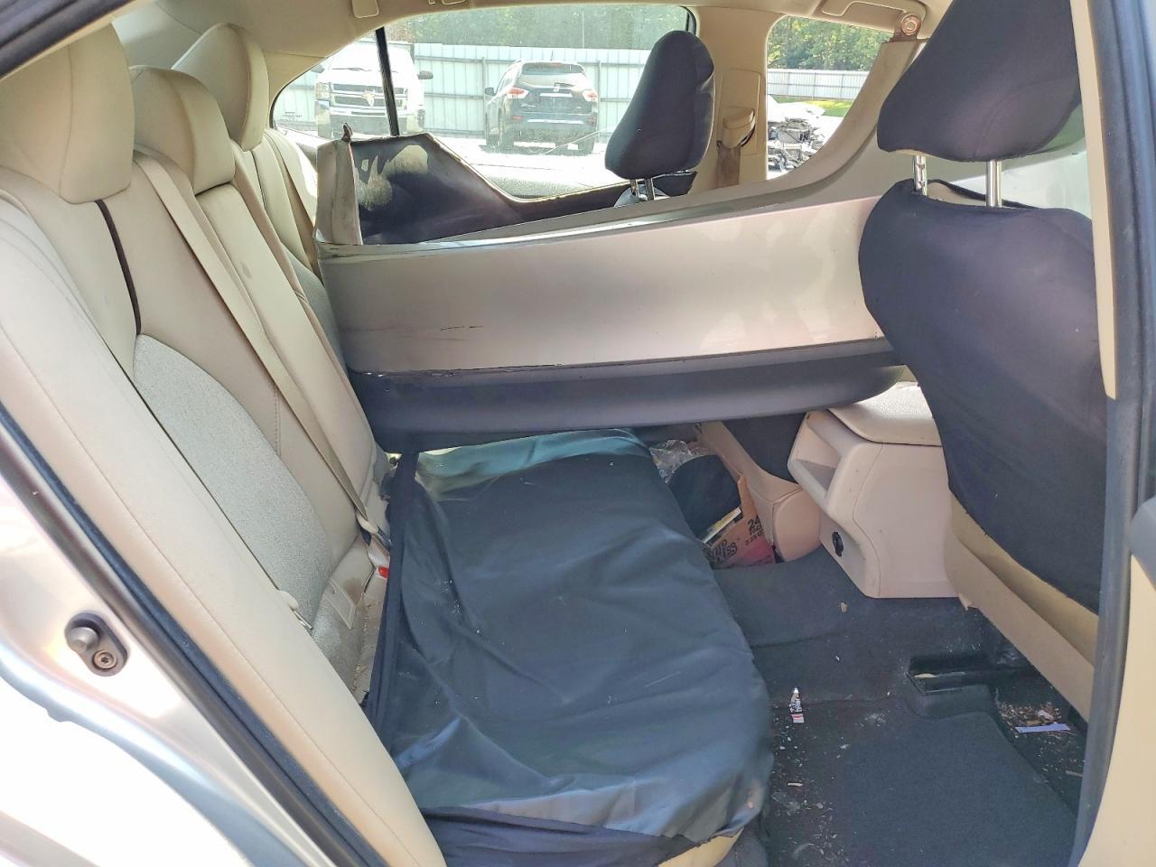 2018 Toyota Camry Le - zdjęcie 10