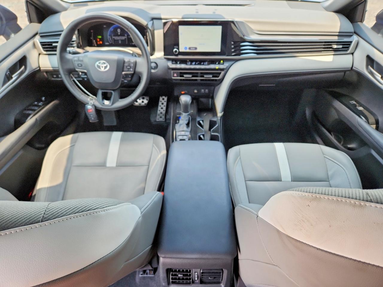 2026 Toyota Camry Se - zdjęcie 8