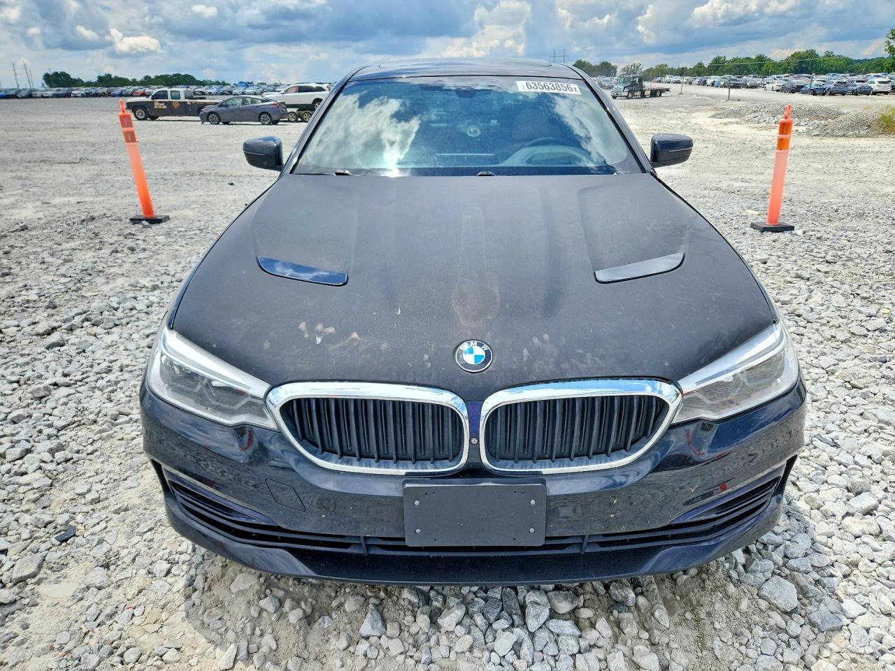 2017 BMW Seria 5 540i - zdjęcie 5
