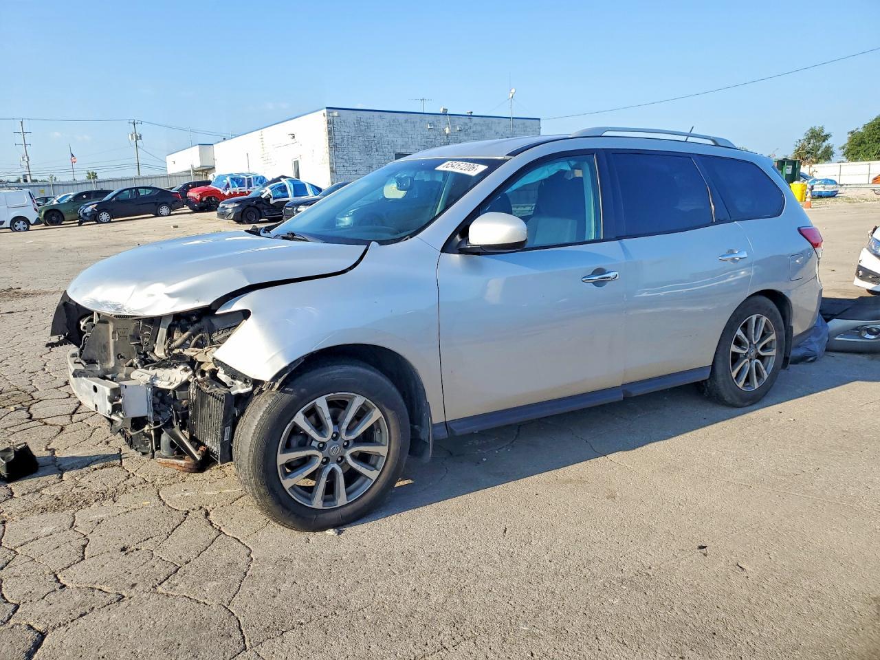 2015 Nissan Pathfinder Sv - zdjęcie główne