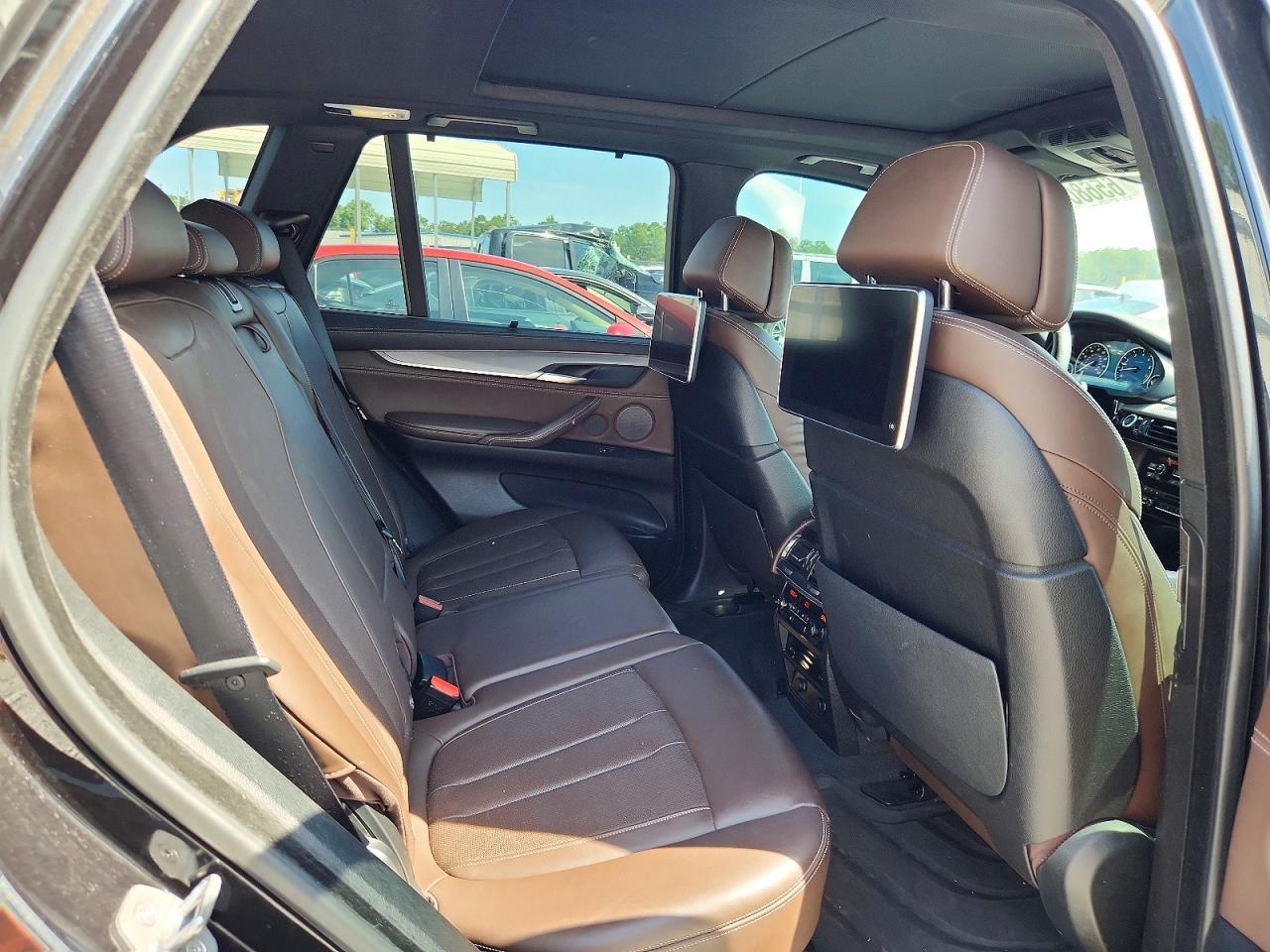 2017 BMW X5 xDrive50I - zdjęcie 11