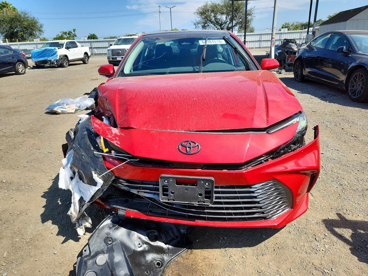 2025 Toyota Camry Xle - zdjęcie 5