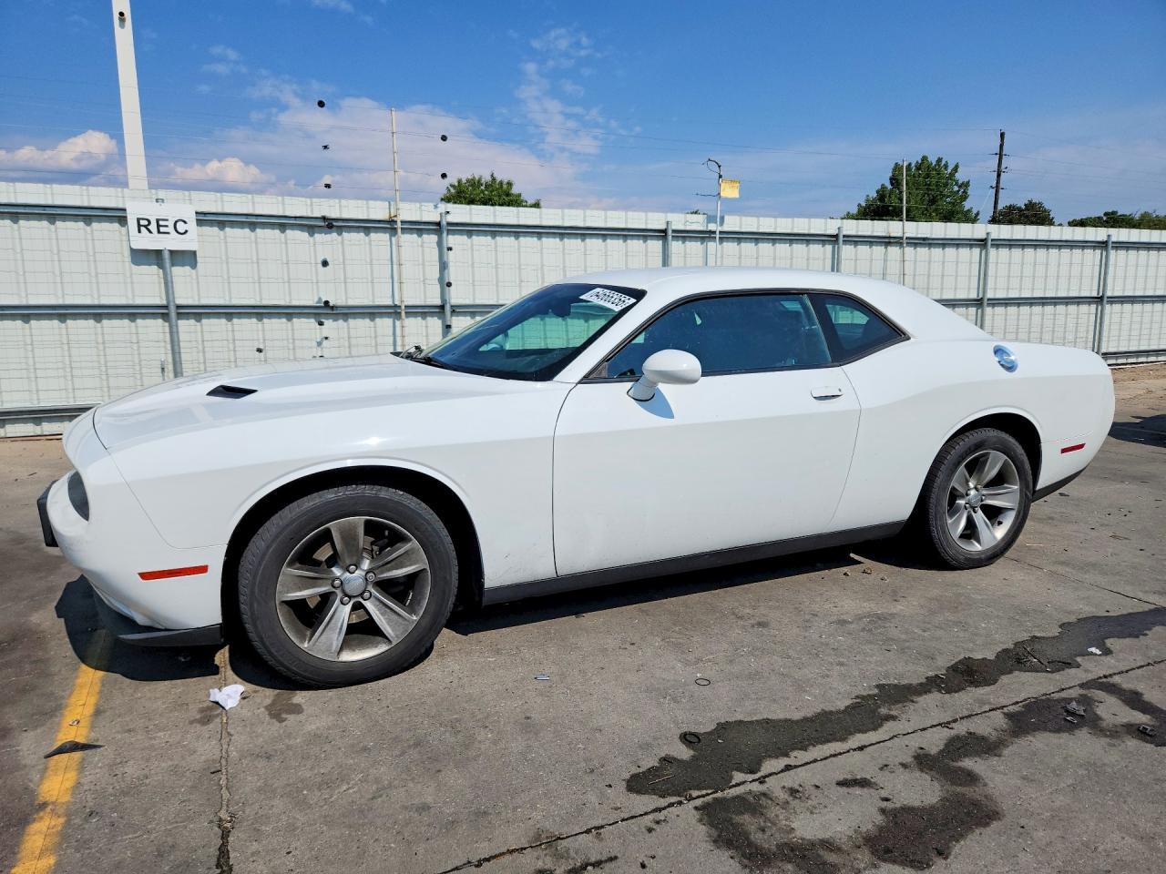 2017 Dodge Challenger Sxt - zdjęcie główne