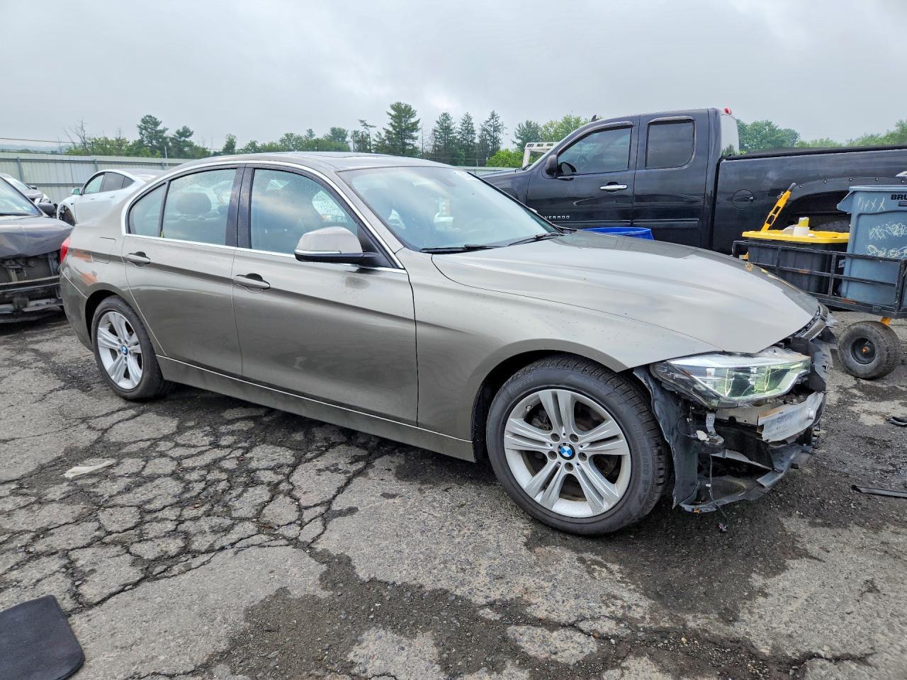 2016 BMW Seria 3 328i - zdjęcie 4