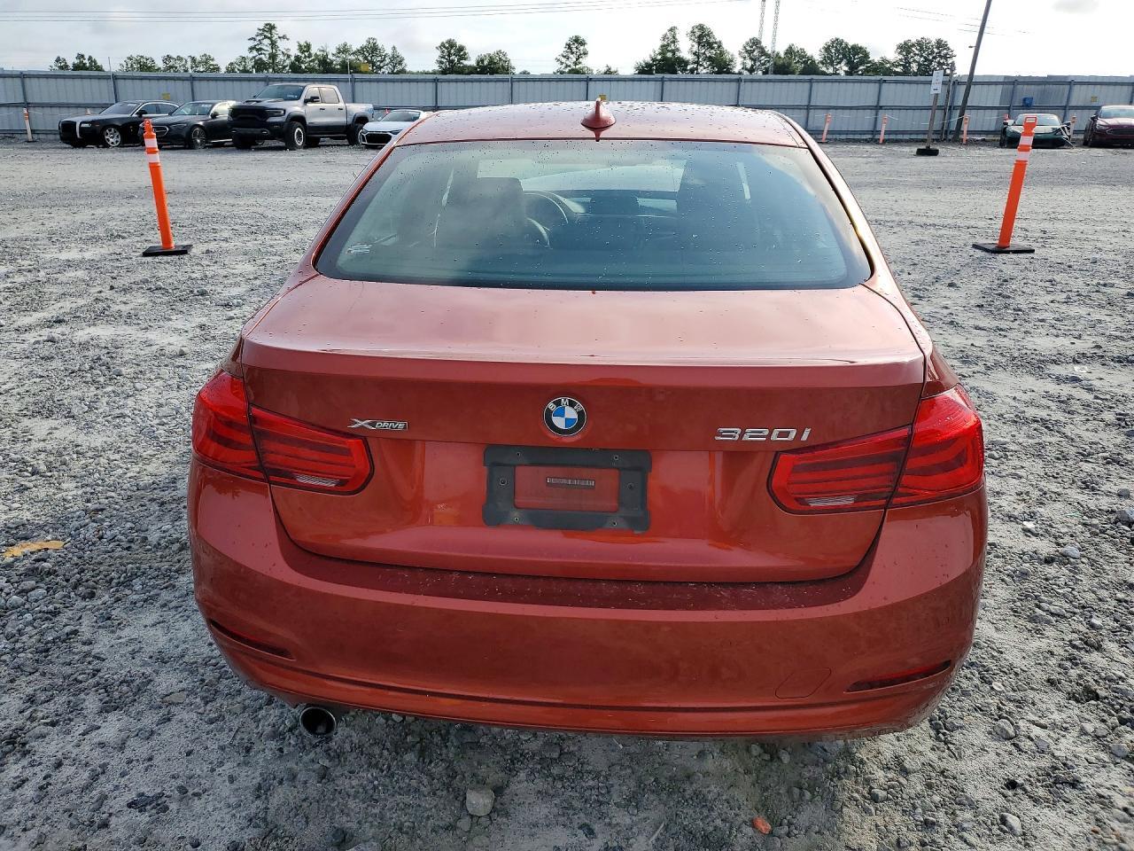 2018 BMW Seria 3 320i - zdjęcie 6