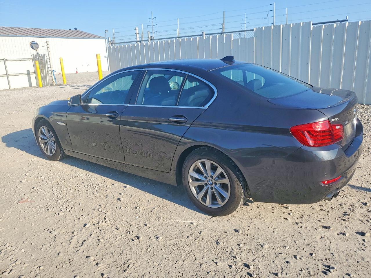 2016 BMW 528 Xi - zdjęcie 2